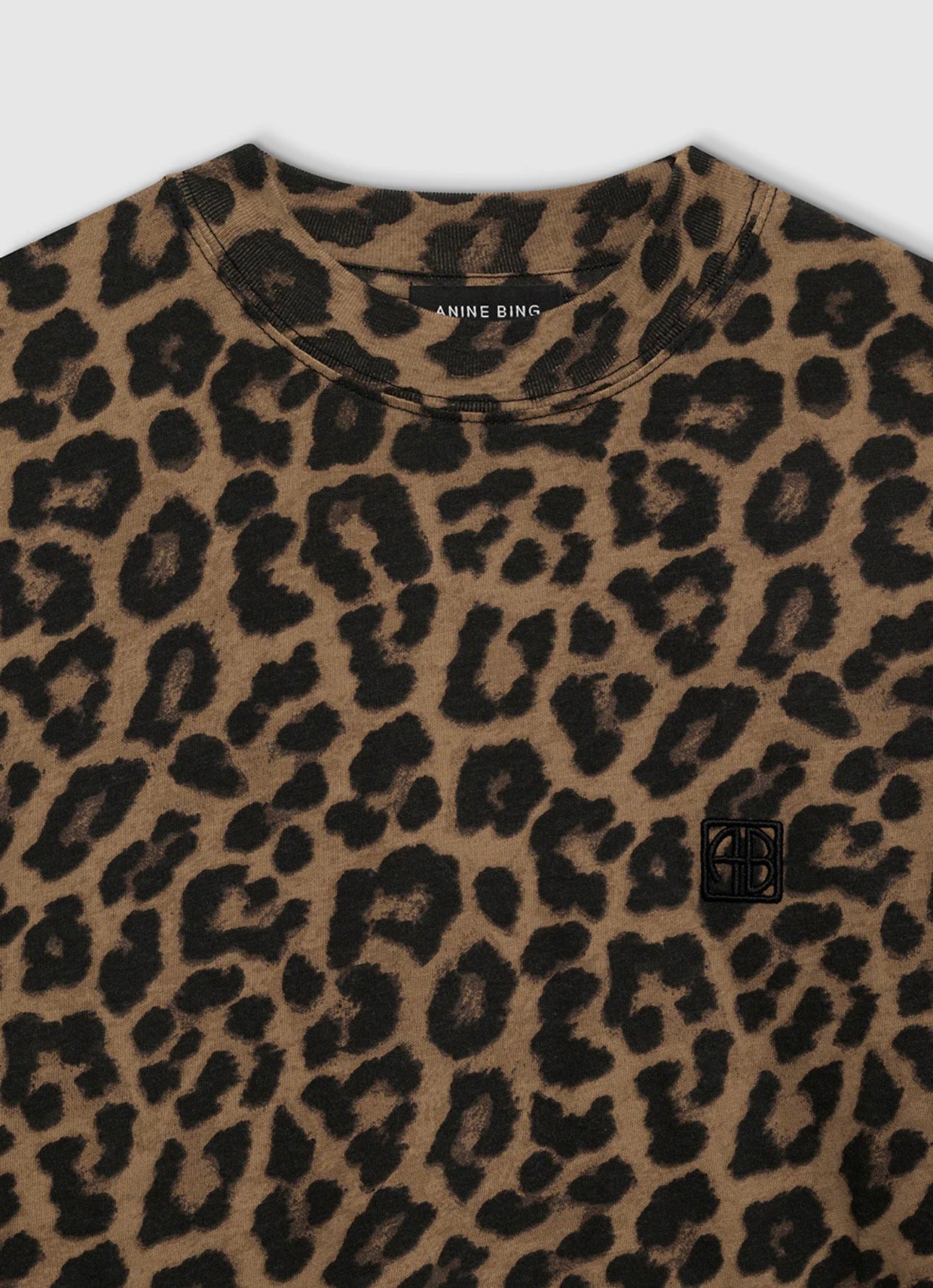 AVI TEE

Black And Brown Leopard