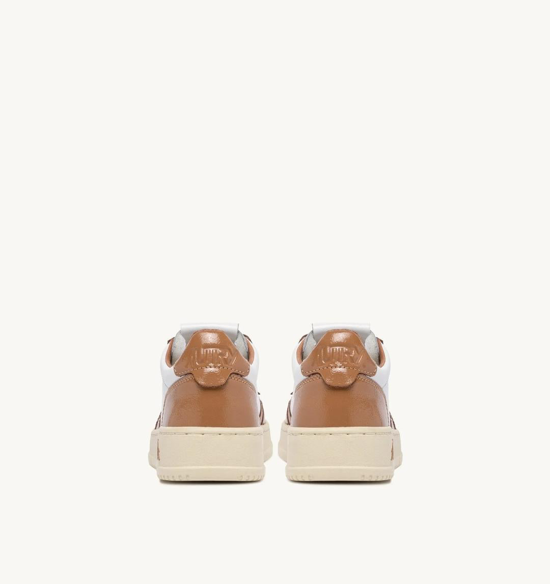 Medalist Low Sneakers In White And Brown Sugar Leather
